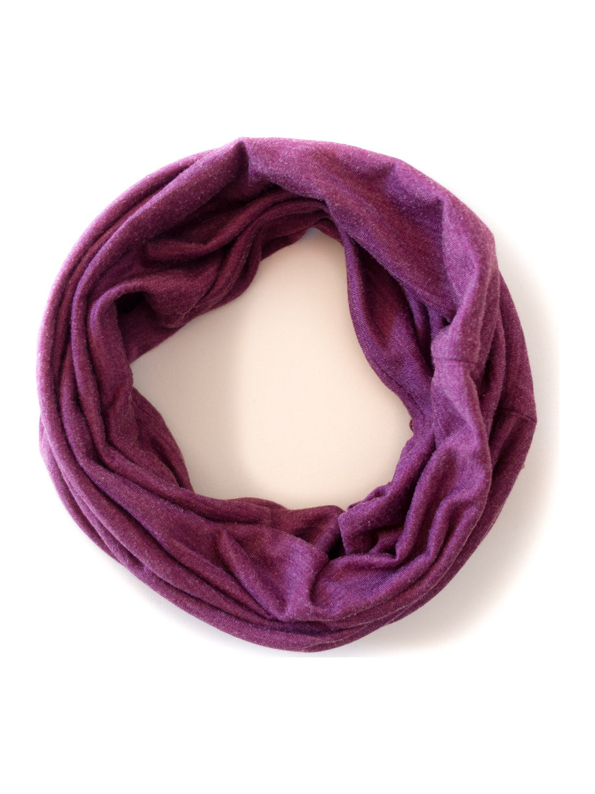 Glückskind Schlauch-Loop zwetschke aus Merinowolle und Seide (bio/GOTS) - by heywool, Freisteller #ay